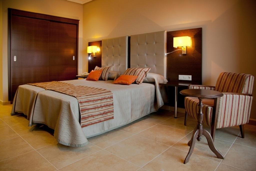 Hotel Rural Quinto Cecilio Медельїн Номер фото
