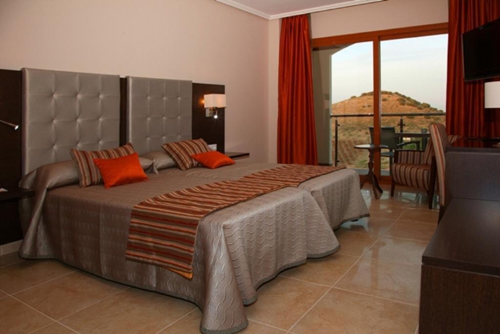 Hotel Rural Quinto Cecilio Медельїн Номер фото